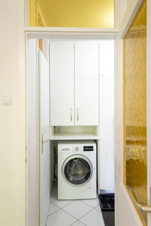 City Nest Apartment Сараево Экстерьер фото